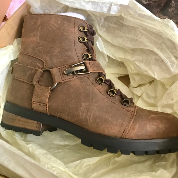 Ugg w Fritizi Lace Up women’s boots - Picture 7 of 7